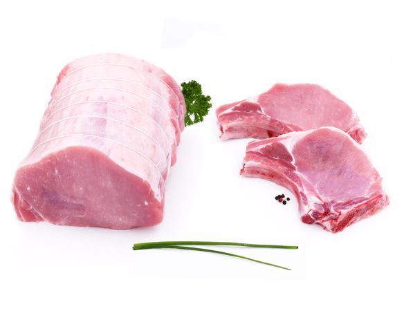 Une demi longe de porc (13 côtes + rôti 1 kg)